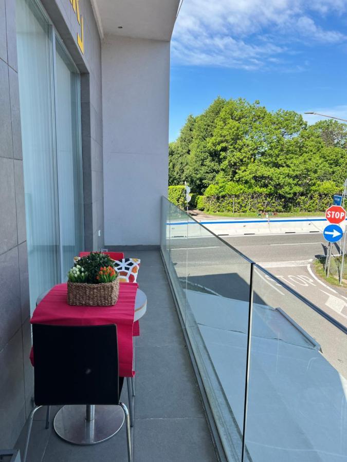 La Camera Del Testa Matta Hotel Travedona Buitenkant foto